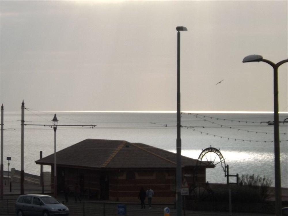 The South Lea Hotel Blackpool Exterior photo